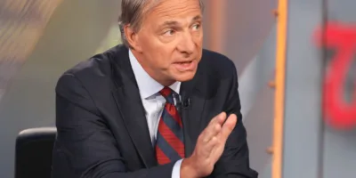 Investidores estão comprando sonhos em lugar de lucros nas ações, diz Ray Dalio