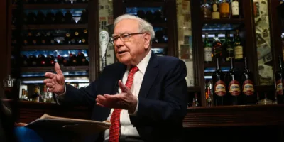 Semana Internacional: Berkshire Hathaway, Alibaba e guerra comercial