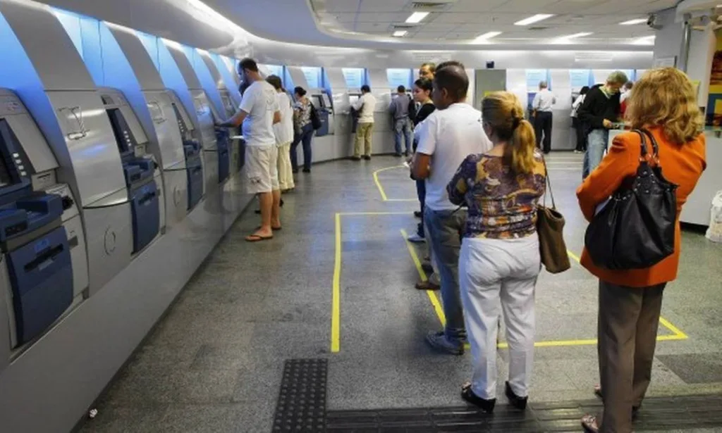 O que acontecerá com as agências bancárias nos próximos anos?