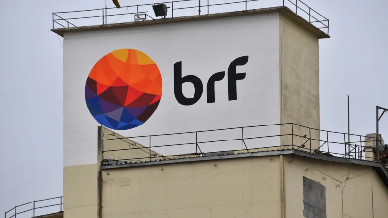 BRF (BRFS3) anuncia programa de recompra de ações