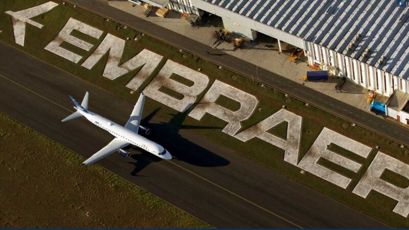 Embraer (EMBR3) poderá negociar com outras empresas, diz Bolsonaro