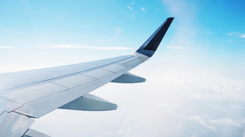 Tráfego aéreo de passageiros aumentou 30% entre abril e maio