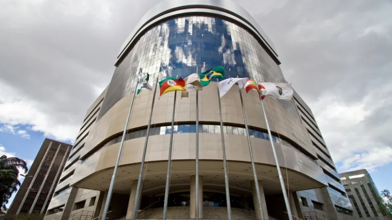 Envolvidos na “bolha do alicate” são absolvidos pelo TRF4