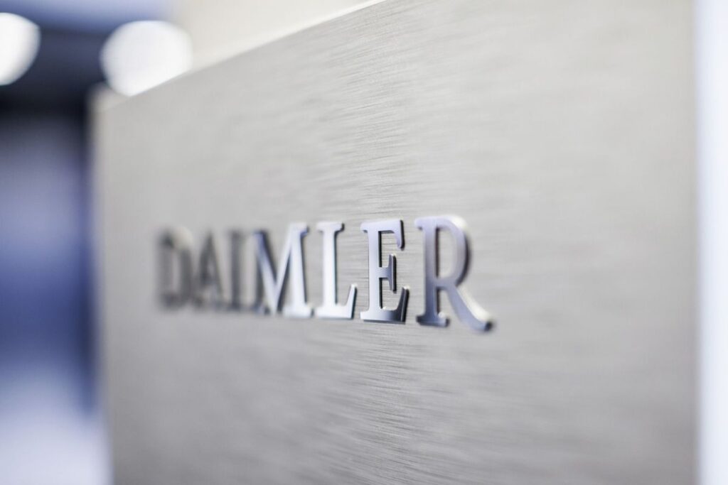 Daimler e Geely fecham joint venture para o desenvolvimento de Smart elétrico