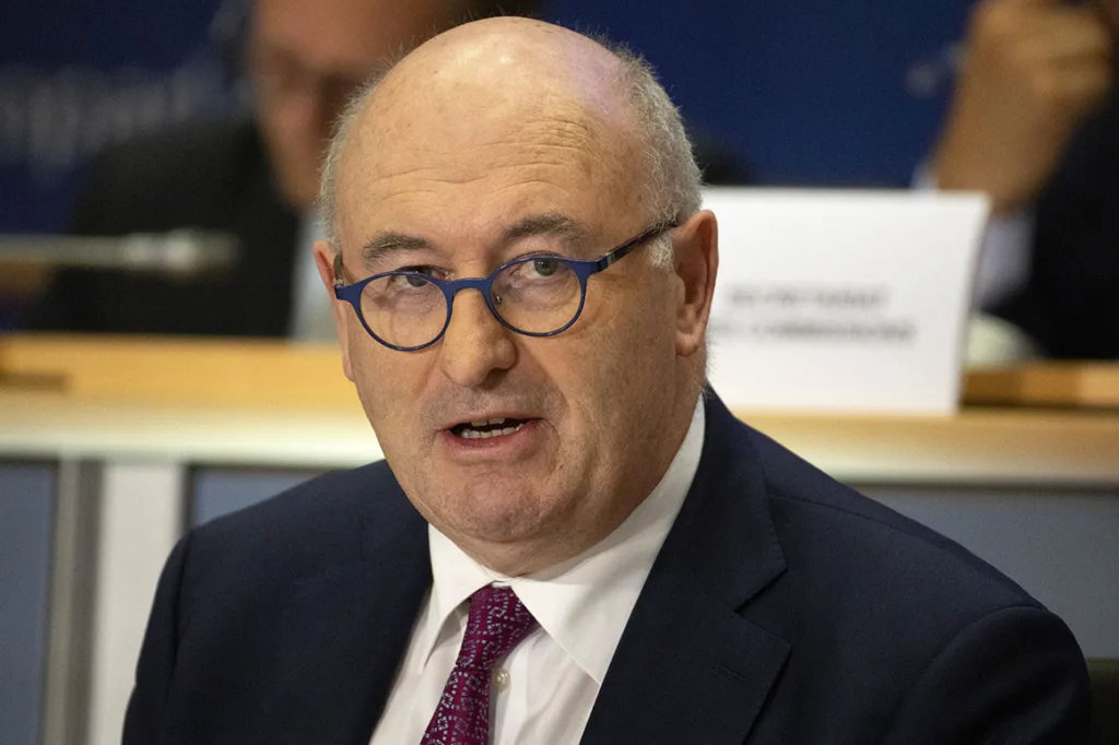 Acordo na guerra comercial será avaliado pela União Europeia, diz comissário