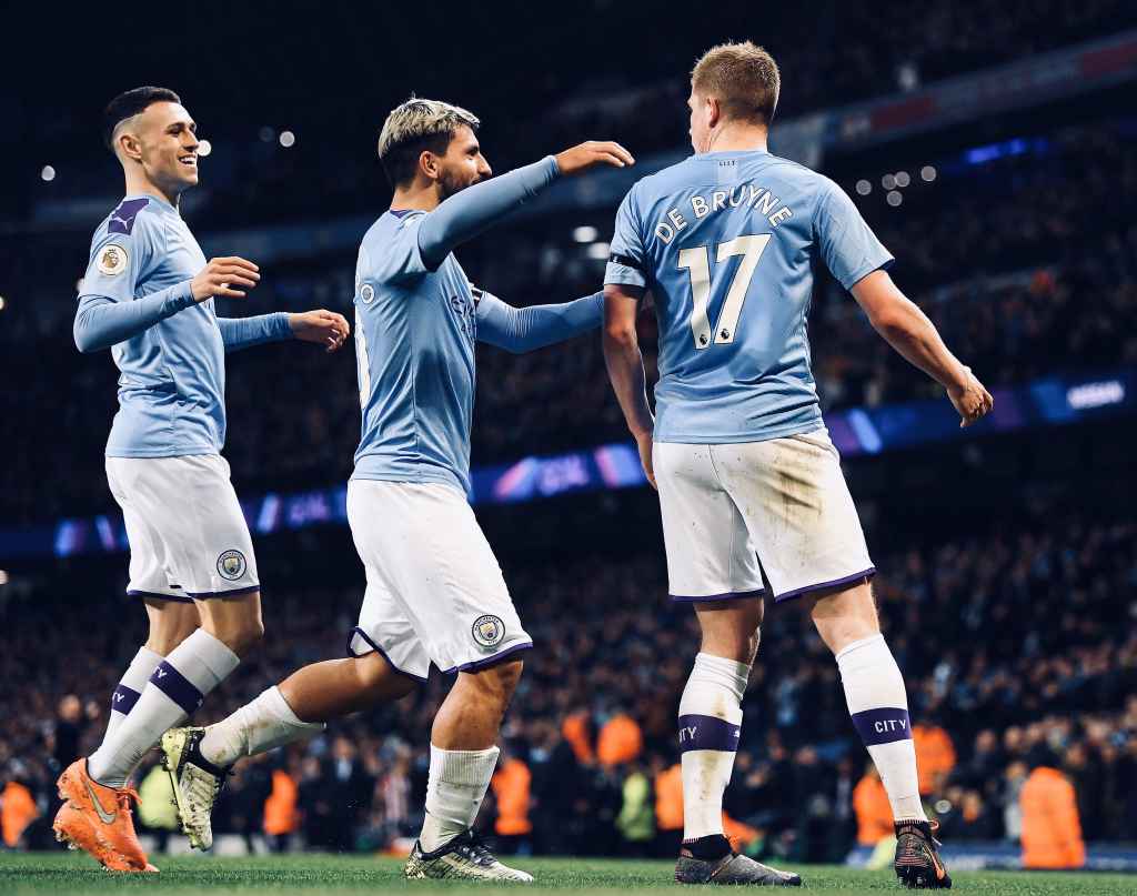 Manchester City é banido da Champions por violar regras financeiras