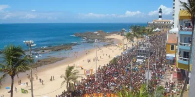 Carnaval: como investir o valor de uma passagem de ida e volta para Salvador?