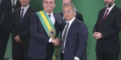 Paulo Guedes continuará conosco até o último dia, diz Bolsonaro