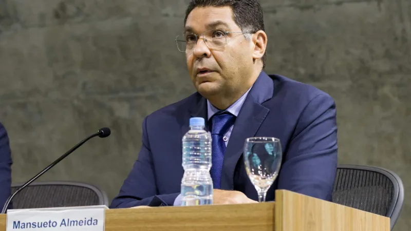 Não há risco de calote do Tesouro Nacional, diz Mansueto