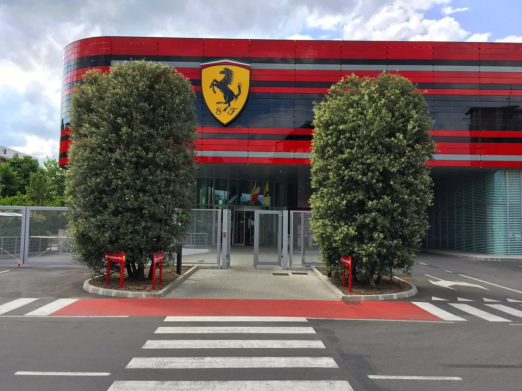 Ferrari produzirá maquinários de UTI contra coronavírus