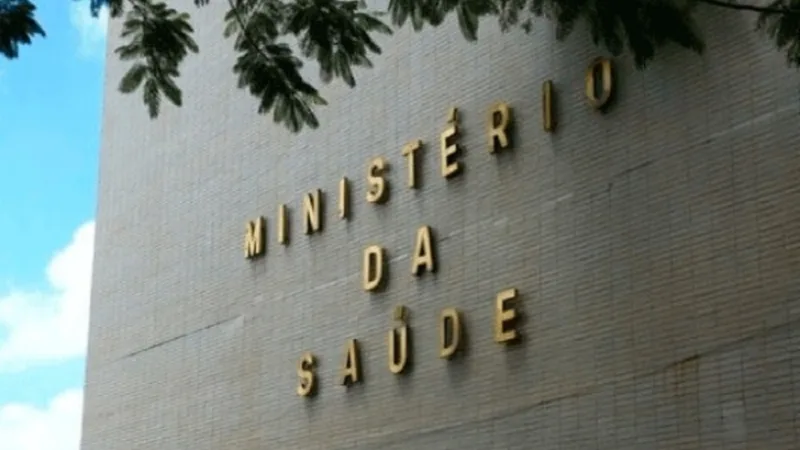 Coronavírus: Brasil confirma 98 casos e transmissão comunitária