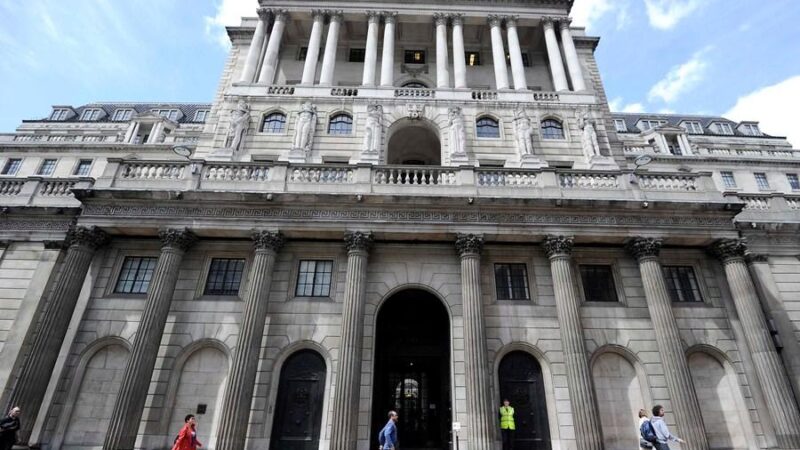 PIB do Reino Unido deverá cair de 30%, diz Banco da Inglaterra
