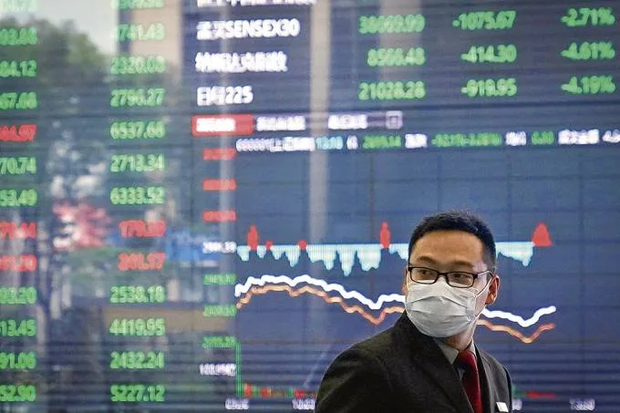 Ibovespa abre estável com o avanço do coronavírus no radar