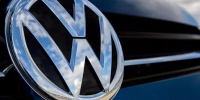 Volkswagen retoma produção em fábrica na Alemanha