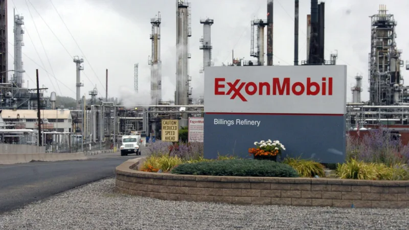 Exxon alerta para baixa contábil de 20% por queda no preço do petróleo