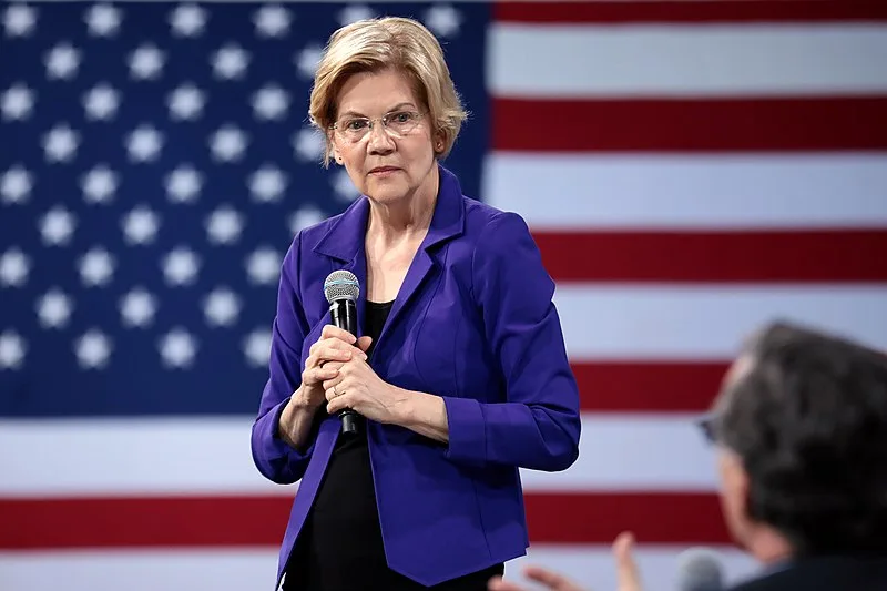 EUA - Elizabeth Warren