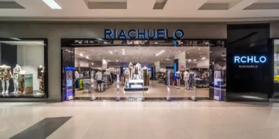 Dona da Riachuelo suspende transformação da Midway em banco múltiplo