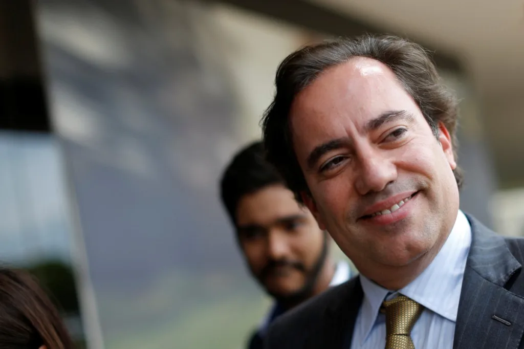 IRB (IRBR3) anuncia renúncia de Pedro Guimarães de seu cargo