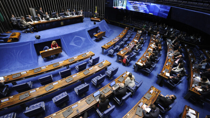 Senado aprova em 1° turno “PEC do orçamento de guerra”