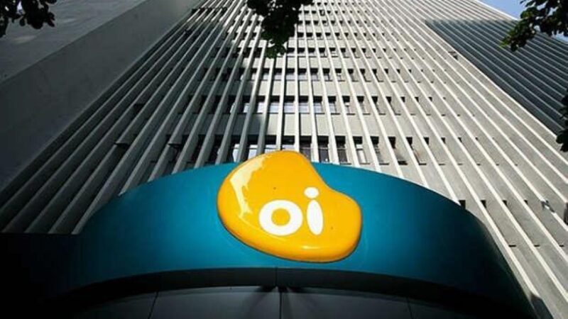 Oferta por rede móvel da Oi (OIBR3) ainda está em análise, diz presidente da Vivo