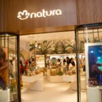 Natura (NTCO3) fecha em queda após acusações de influenciador digital