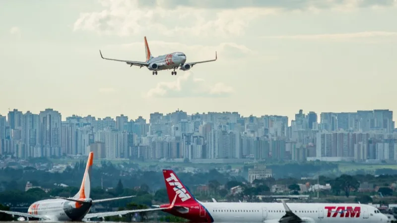 Fitch corta ratings de companhias aéreas da América Latina