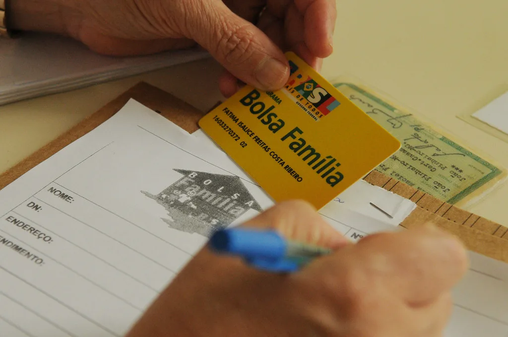 Renda Cidadã deverá ter recursos de precatórios e do Fundeb
