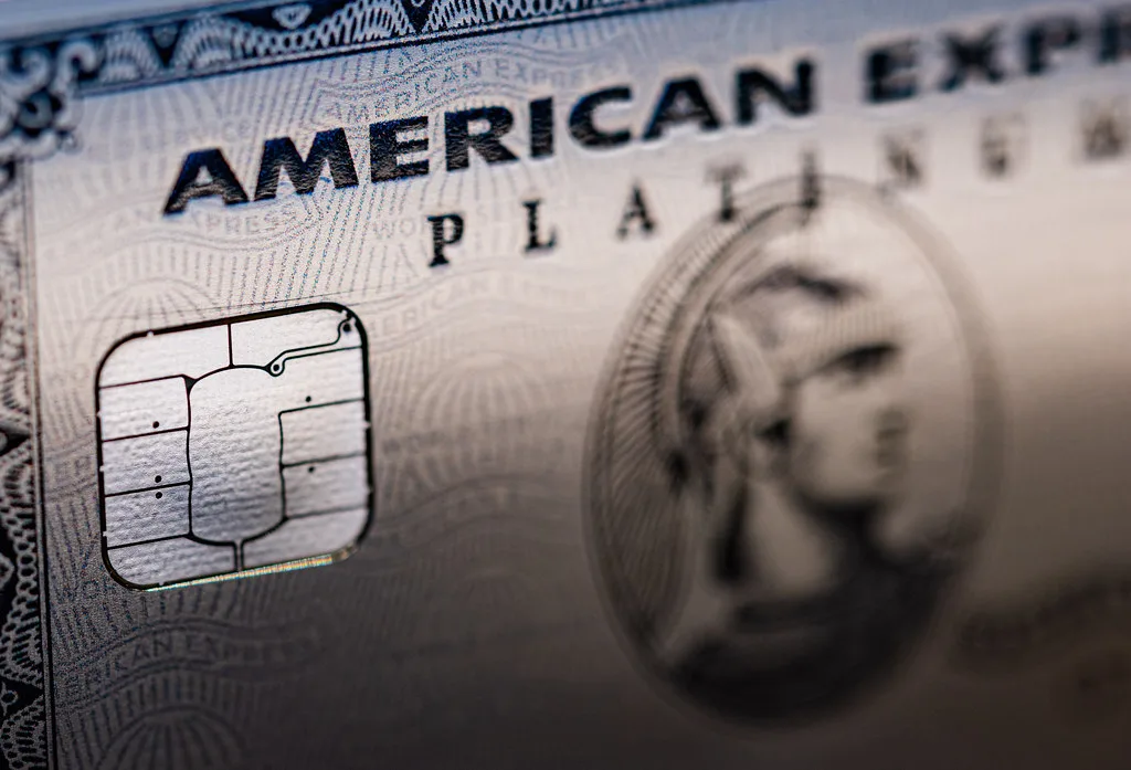 AmEx anuncia corte de US$ 3 bilhões nos investimentos por coronavírus