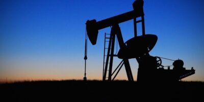 Petróleo: Rússia está preparada para reduzir produção, apontam fontes