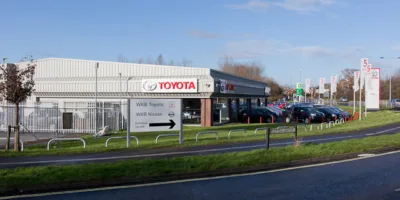 Toyota suspende contratos e posterga retomada da produção para junho