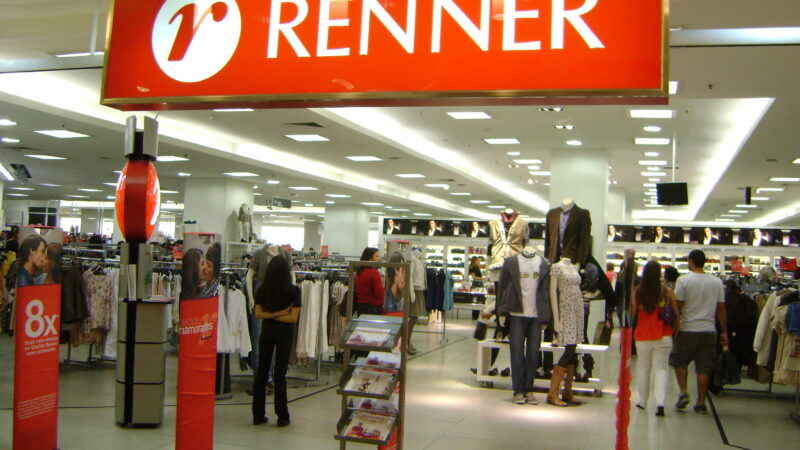 Ação da Lojas Renner (LREN3) sobe 3% após esclarecer dados de desempenho financeiro