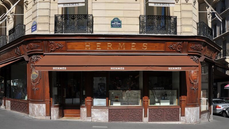 Coronavírus: loja da Hermès fatura US$ 2,7 mi após quarentena na China