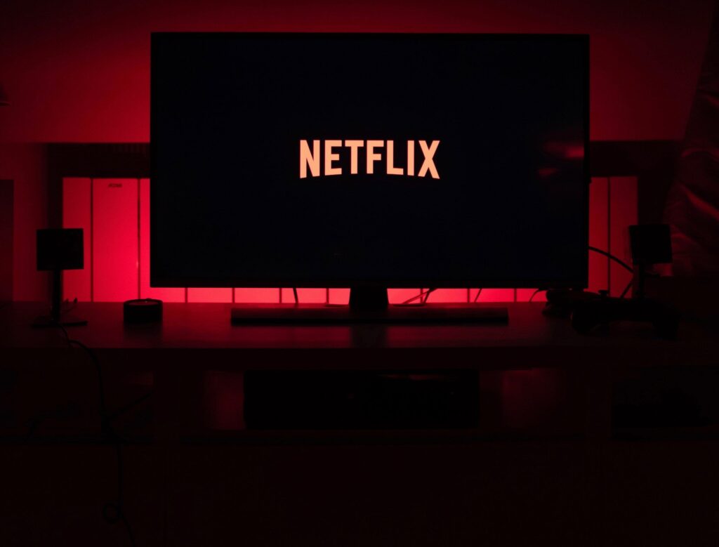 Netflix: Com a baixa desta segunda, as ações NFLX acumulam perdas de 45,06% em 2022 na Nasdaq
