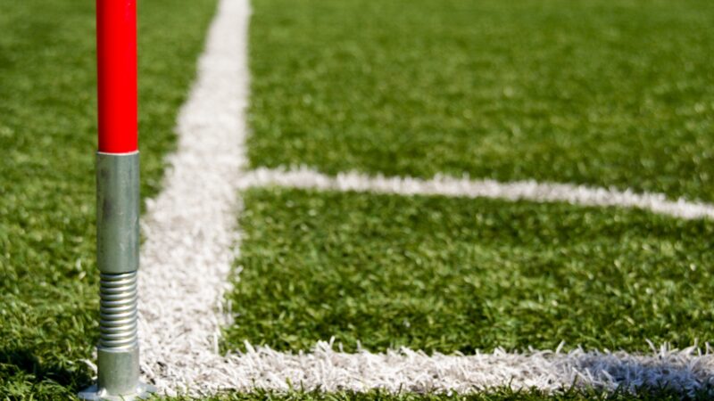 Futebol: Câmara aprova urgência para suspensão de dívida dos clubes