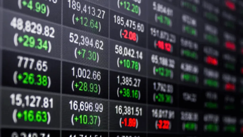 Ibovespa renova mínima