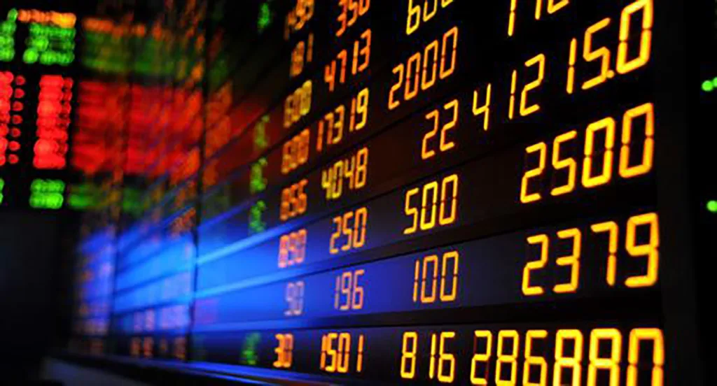 O Ibovespa hoje iniciou a semana em alta, apagando as perdas da sessão da última sexta-feira (20)