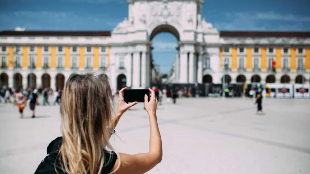 Coronavírus causará queda 39% no PIB do turismo, segundo FGV