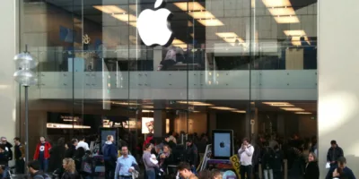 Apple começa a reabrir lojas nos EUA na próxima semana