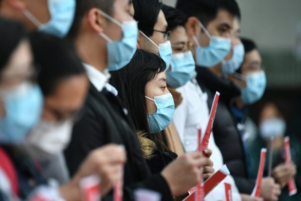 Coronavírus: Japão suspende estado de emergência no país