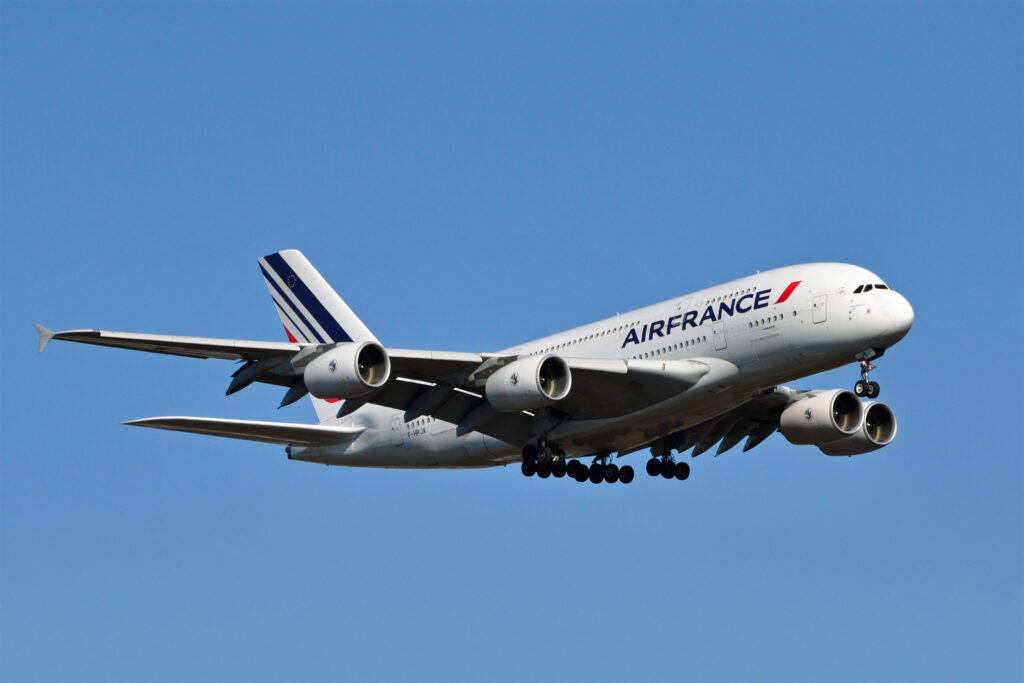 Air France negocia plano de demissões voluntárias, segundo agência