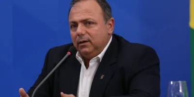Ministério da Saúde anuncia secretário executivo como ministro interino