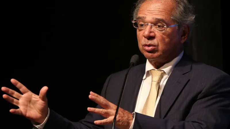 Coronavoucher: Guedes autoriza mais três parcelas do auxílio