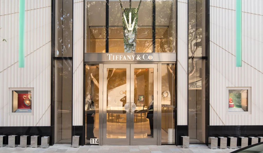 Tiffany: controladora da Louis Vuitton barra aquisição da companhia