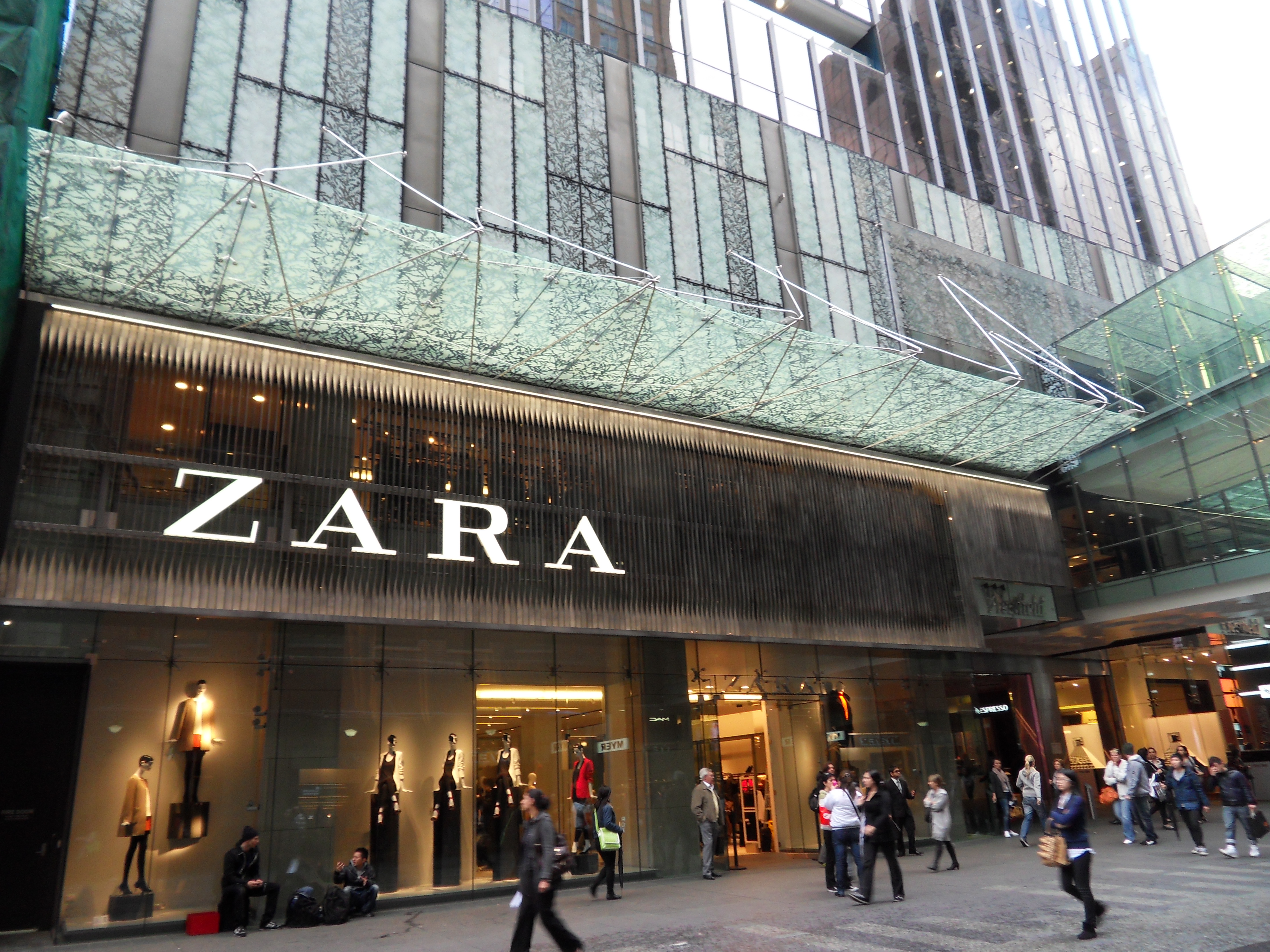 Varejista Zara fecha sete lojas no Brasil
