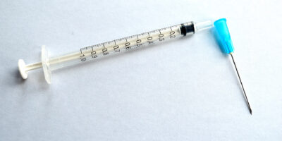 Coronavírus: universidade russa conclui com sucesso teste de vacina