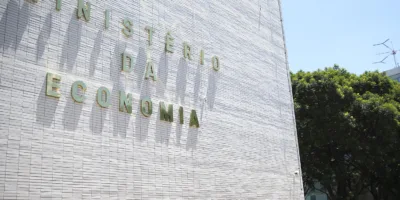 PIB: Ministério da Economia mantém projeção e prevê queda de 4,5% em 2020