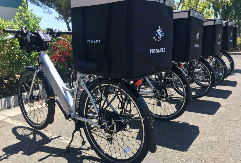 Uber compra Postmates, de entrega de refeições, por US$ 2,65 bi
