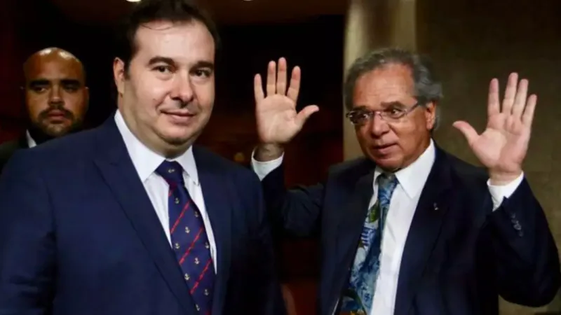 Maia: Guedes diz para deixar discussão sobre CPMF para depois