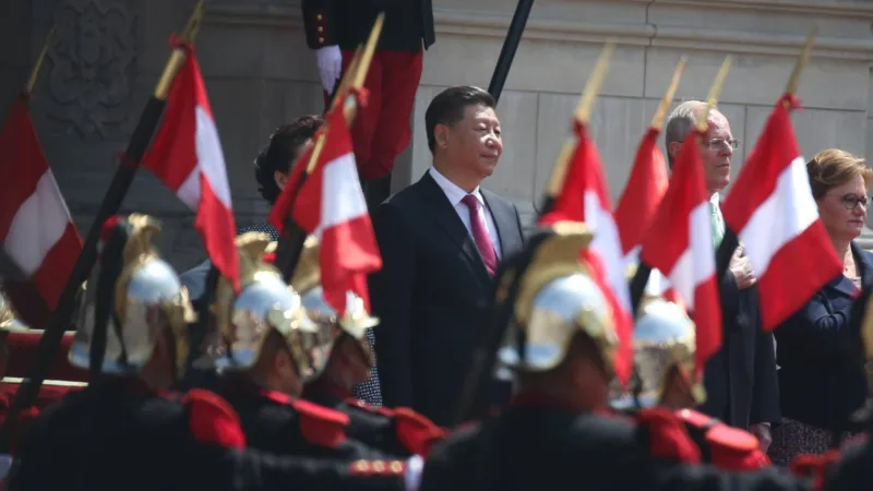 China adota mais estímulos e reduz compulsório dos bancos