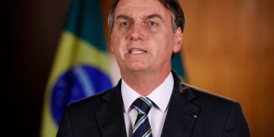 Bolsonaro anuncia intervenção no setor de energia elétrica